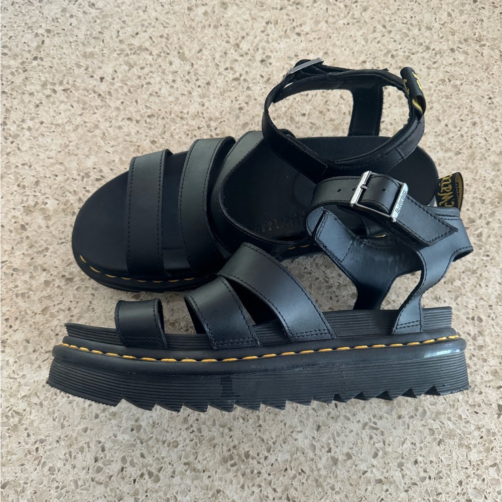 Dr.Marten Platform Sandals